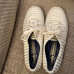Keds size 8.5 cream and gold zipper print